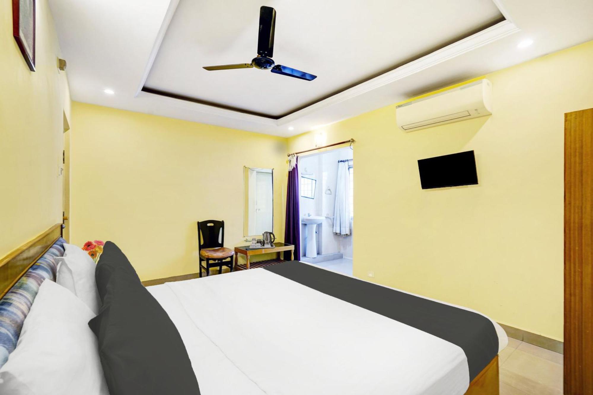 Super Hotel O Padmavathi Puram Near Railway Station Tirupati Exteriör bild